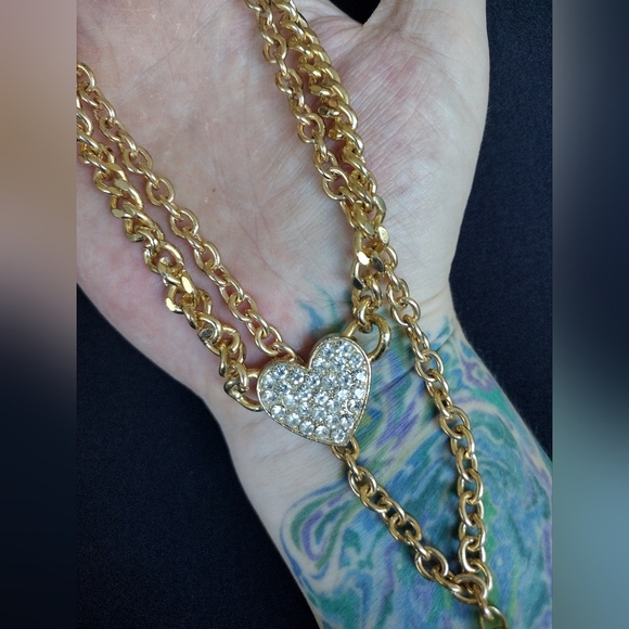 Gold Heart and Key Layered Pendant Necklace - Picture 3 of 12